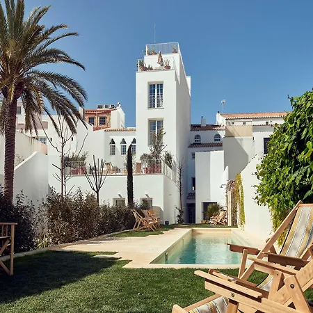 Cristine Bedfor Mahon Boutique Hotel-3